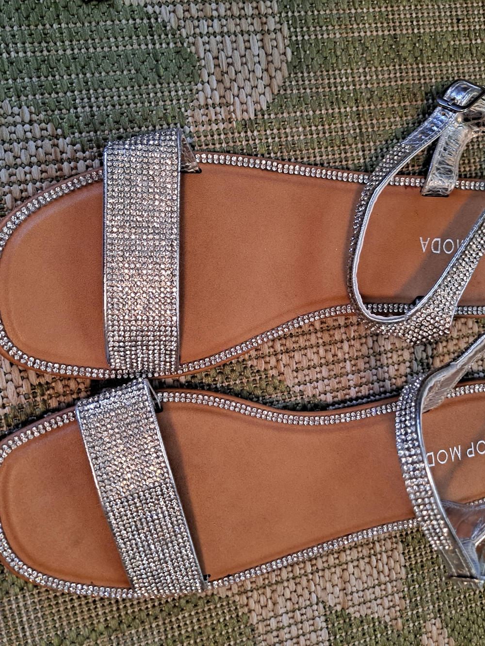TOP Moda Blingy Silver Rhinestone Flat Sandals - Picture 2 of 6